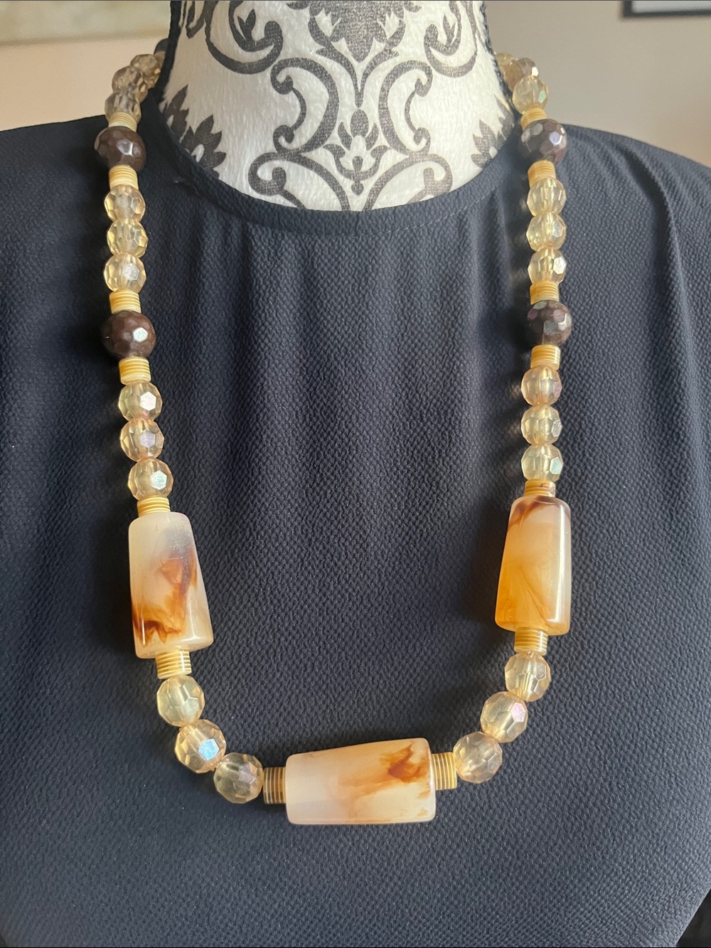 Elegant Amber Bead Statement Necklace - Women Jewelry